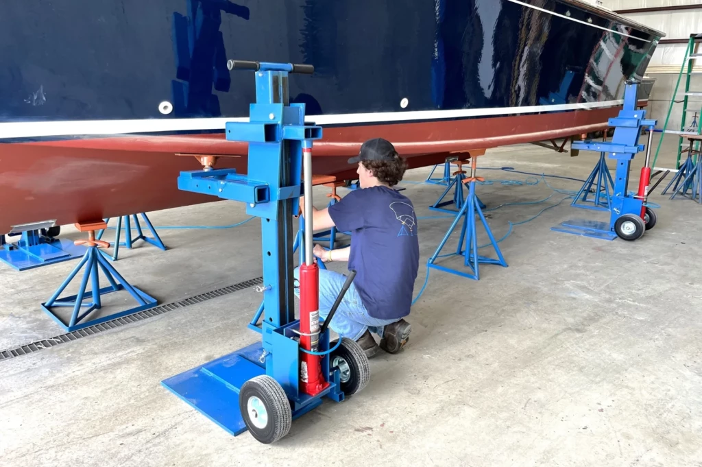 BL8 BROWNELL - Cric de levage pour bateau